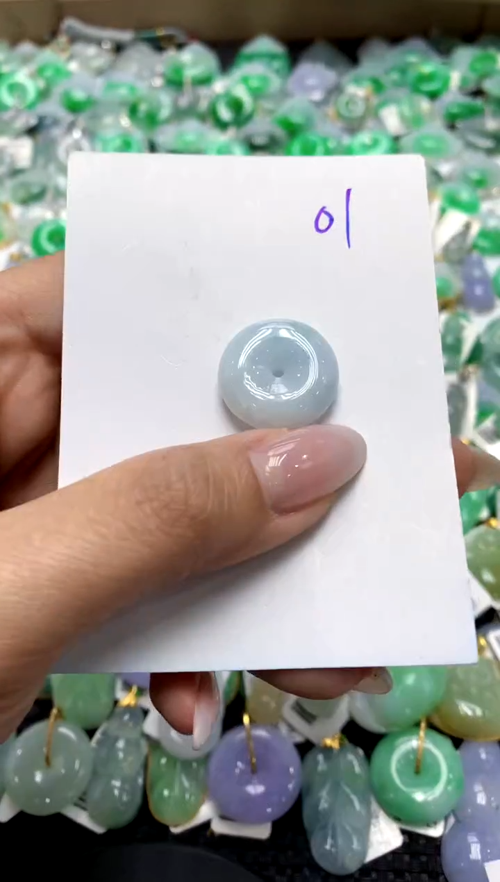 翡翠未镶嵌颈饰1111111111111111