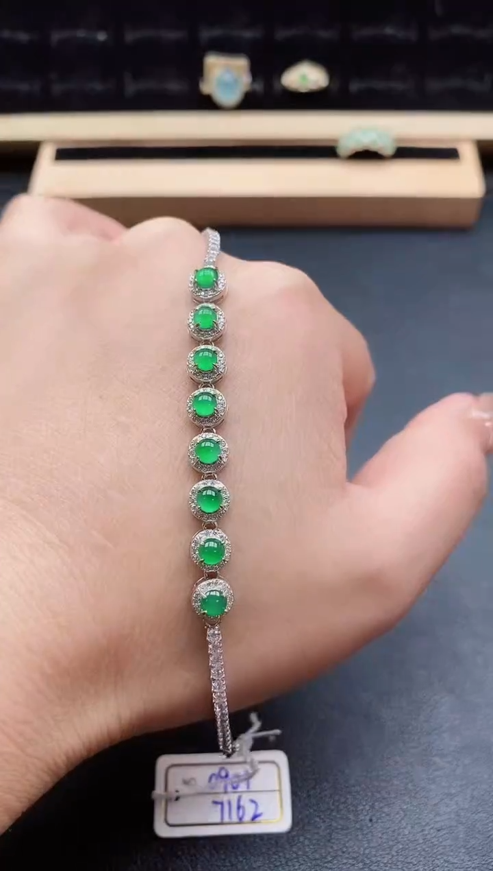 银S925镶嵌戒指翡翠1