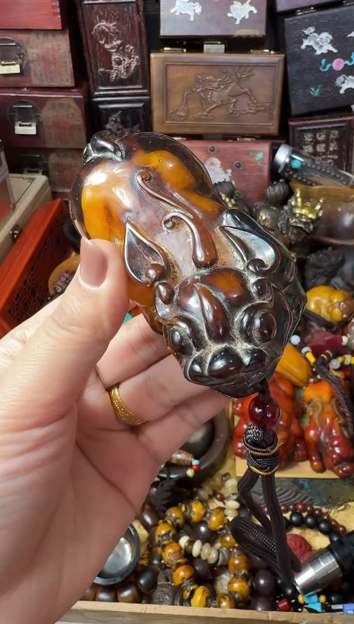 【闪购商品】蜜蜡裸石未镶嵌主播推荐：一物一拍，讲解为准！