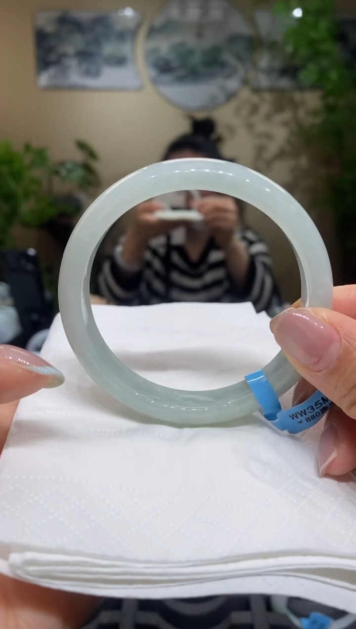 【闪购商品】翡翠手镯未镶嵌翡翠58-59