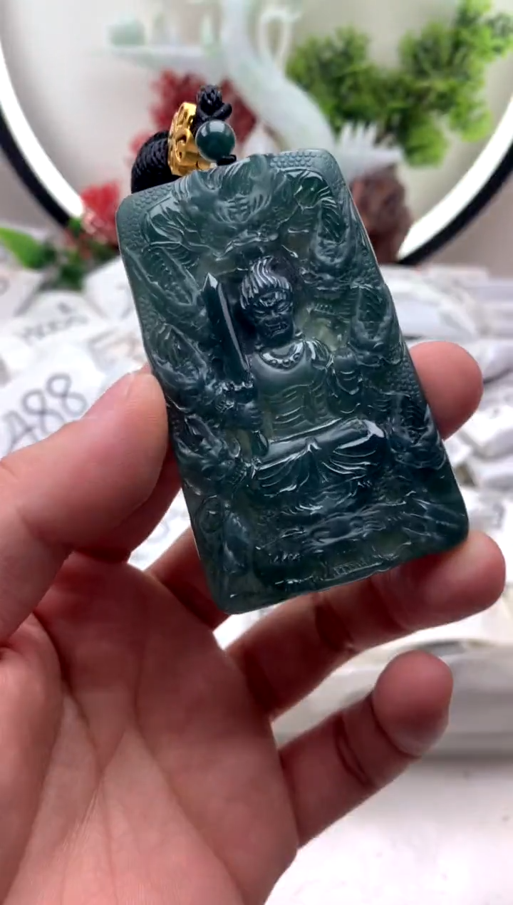 【闪购商品】翡翠颈饰未镶嵌不动