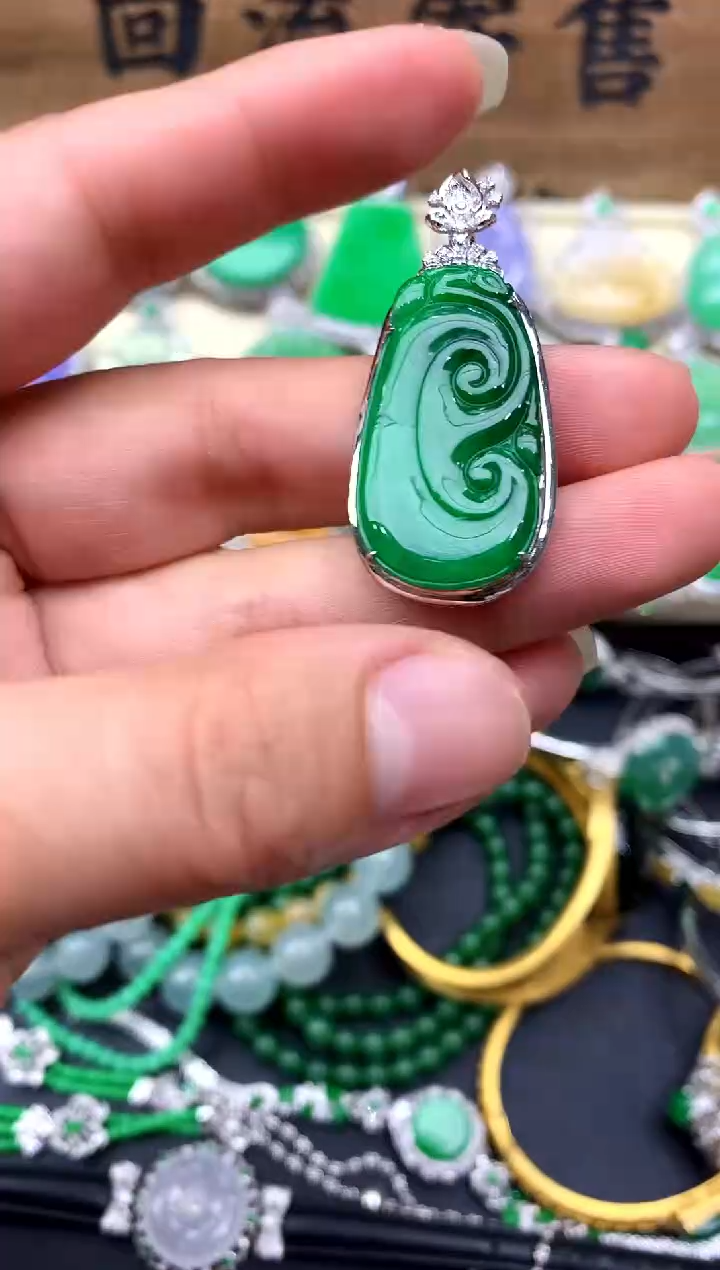 【闪购商品】翡翠颈饰18K金镶嵌324-中国好珍宝