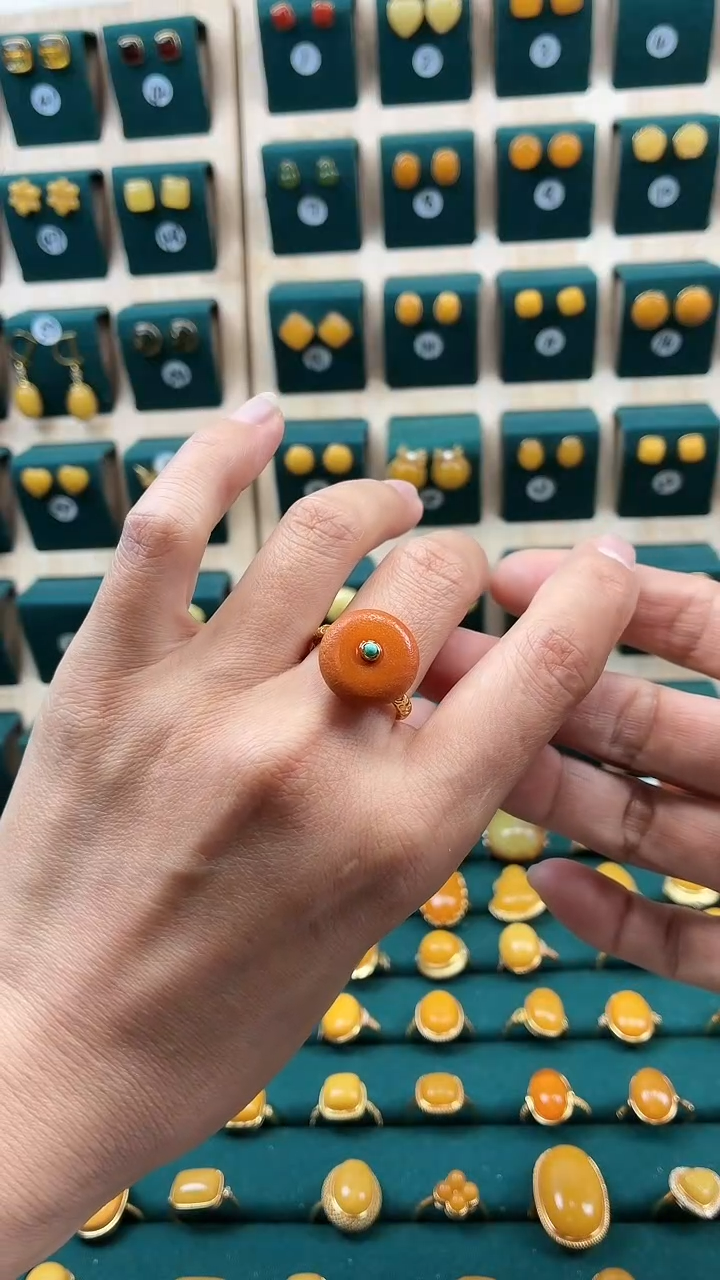 银S925镶嵌琥珀戒指橘皮戒指金色托