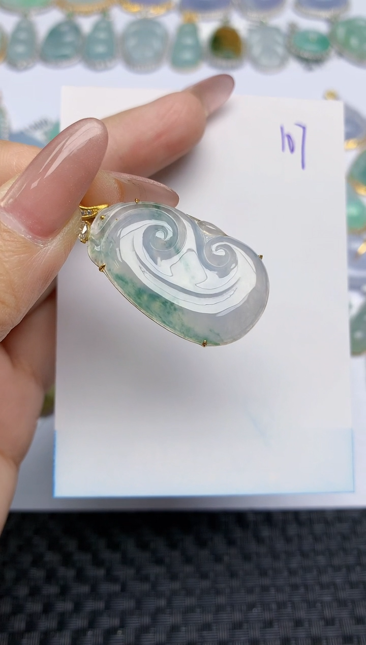 【闪购商品】翡翠颈饰18K金镶嵌天然A货翡翠 107