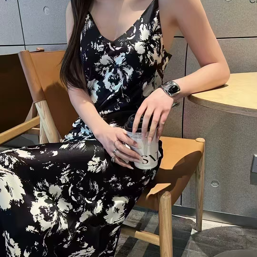 醋酸背心裙碎花气质显瘦性感夏季复古修身修身水墨小众