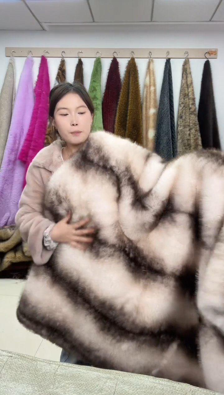 狐狸毛D708尺寸1.8*1