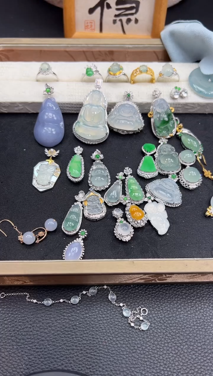 【闪购商品】翡翠吊坠(不含链)18K金镶嵌勿拍