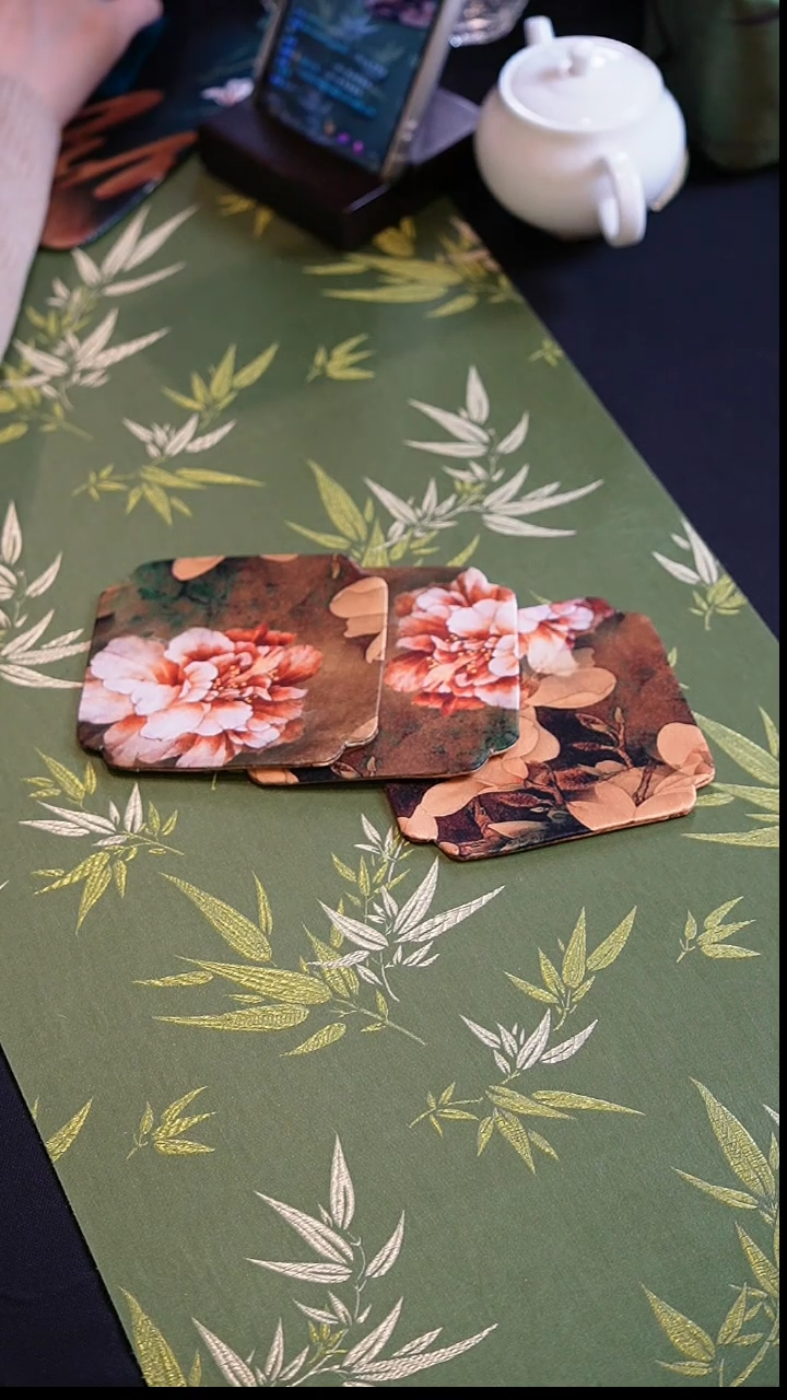 【闪购商品】三片三匹只能三篇