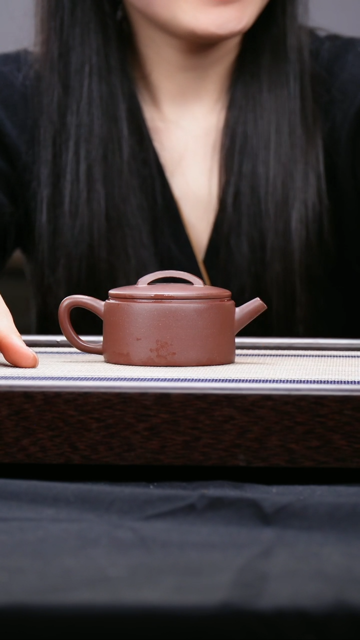 【闪购商品】紫砂茶壶三号井低槽青汉瓦壶 
