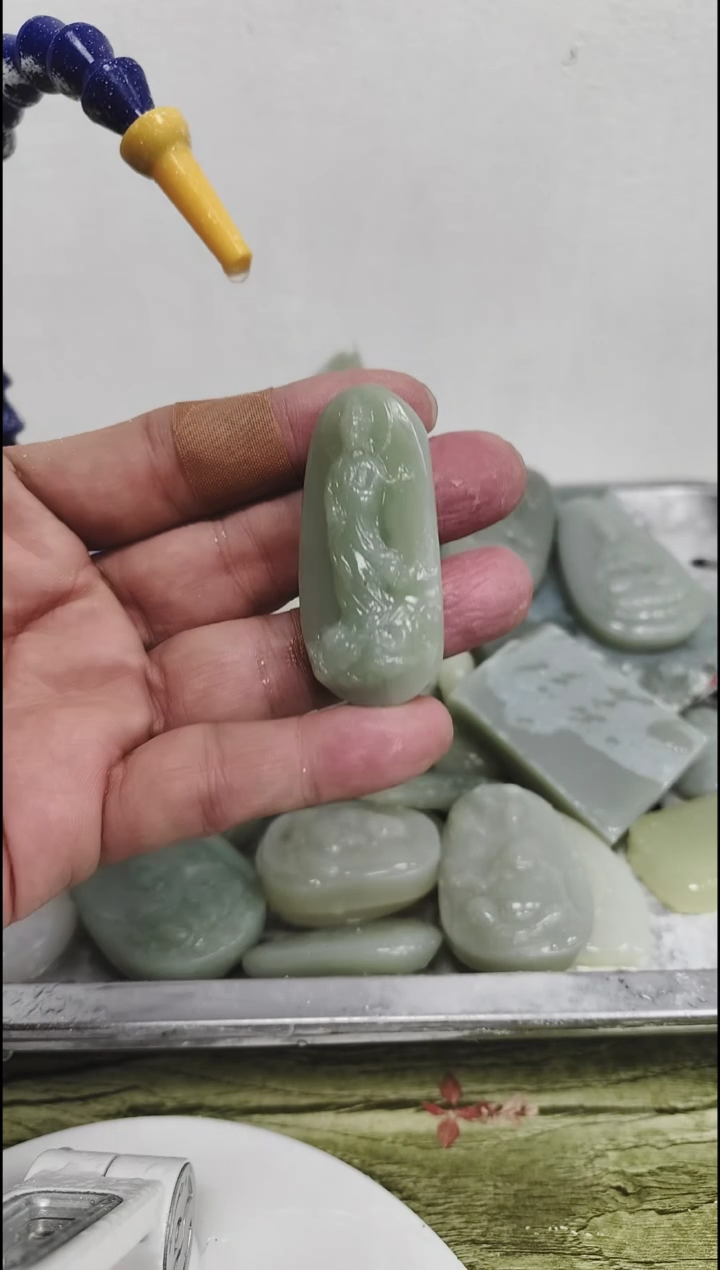 颈饰未镶嵌和田玉1（双面雕刻）