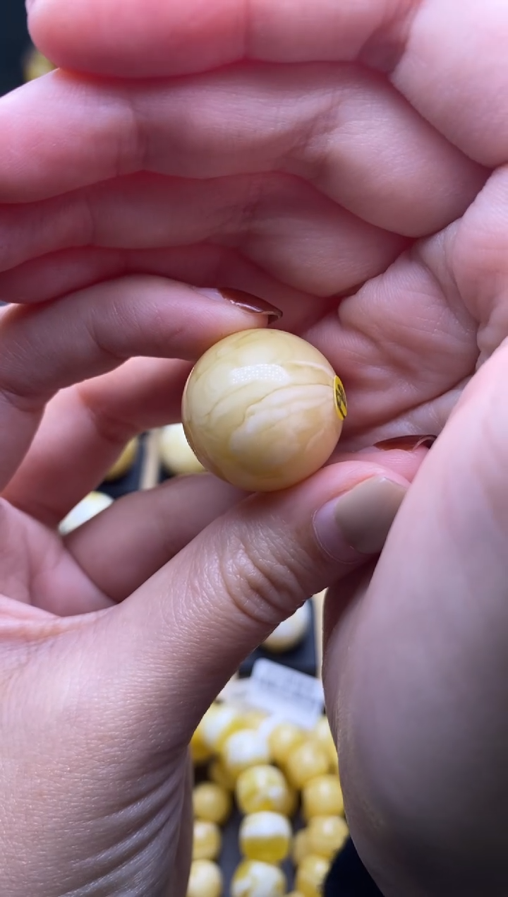 【闪购商品】琥珀裸石未镶嵌大小姐珠宝71