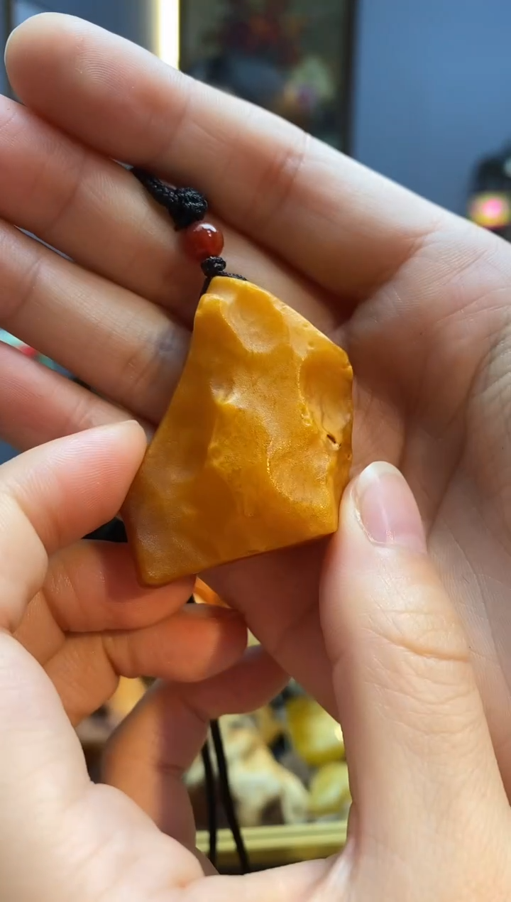琥珀颈饰未镶嵌吊坠