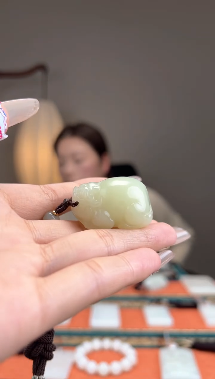 【闪购商品】和田玉颈饰未镶嵌1