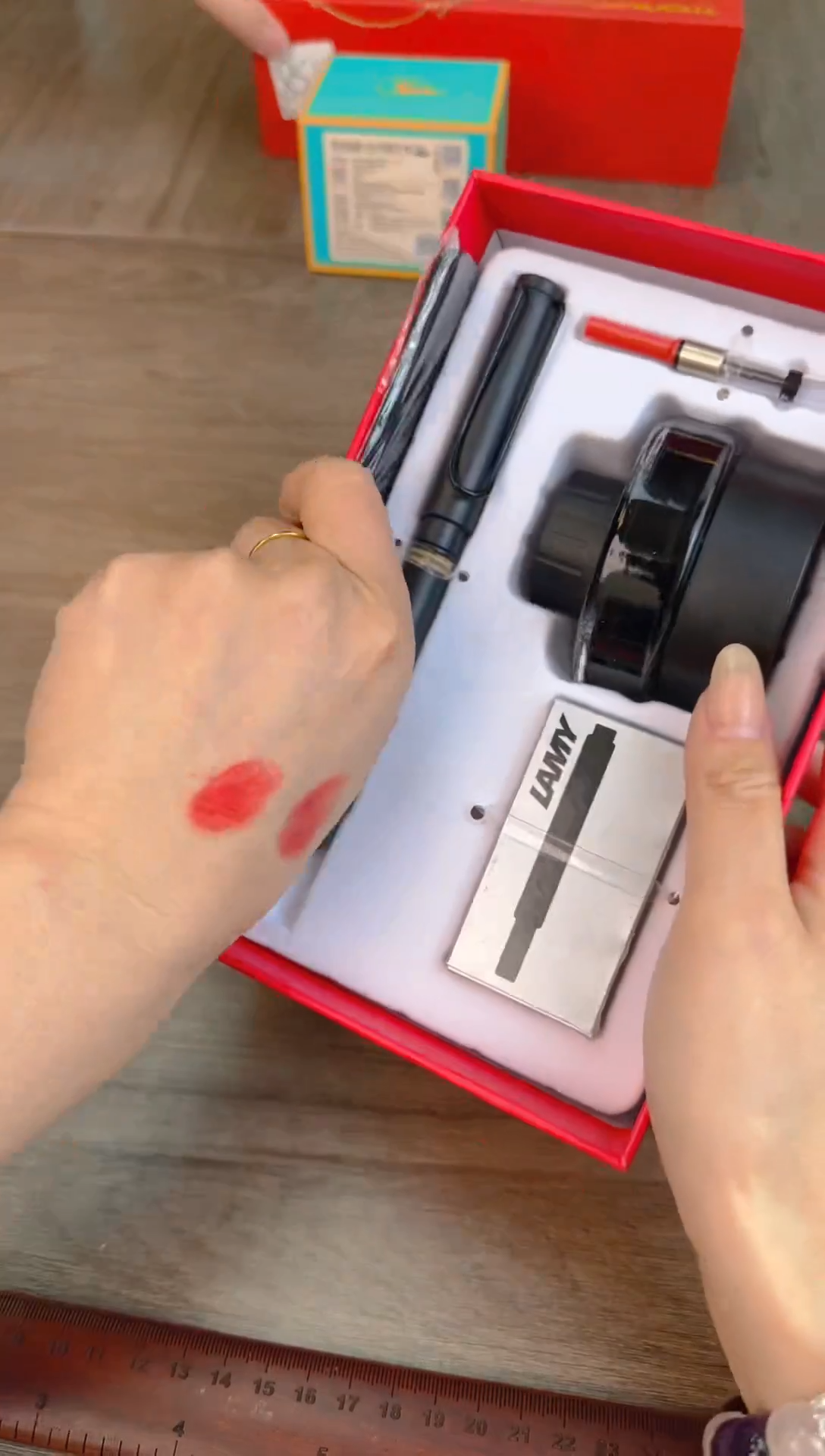 瓷片新号开播漏不停@@YP318