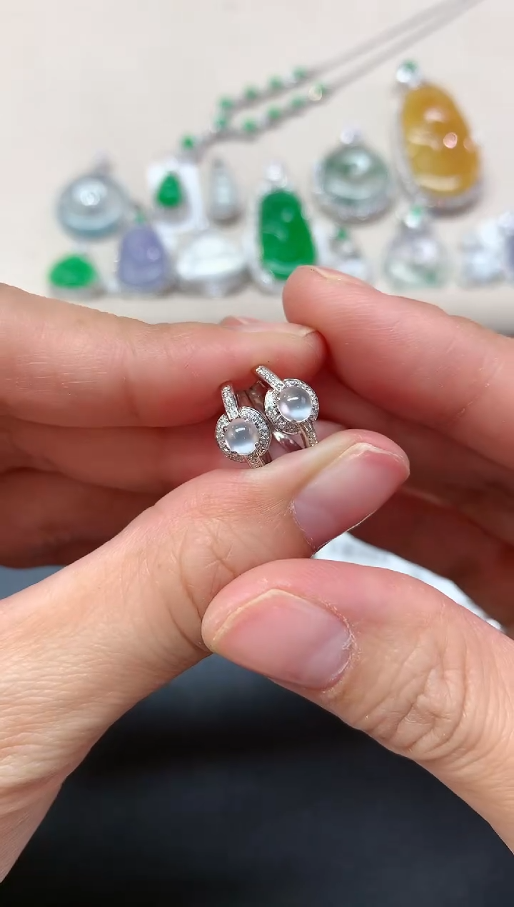 【闪购商品】翡翠耳饰18K金镶嵌Q107|2480