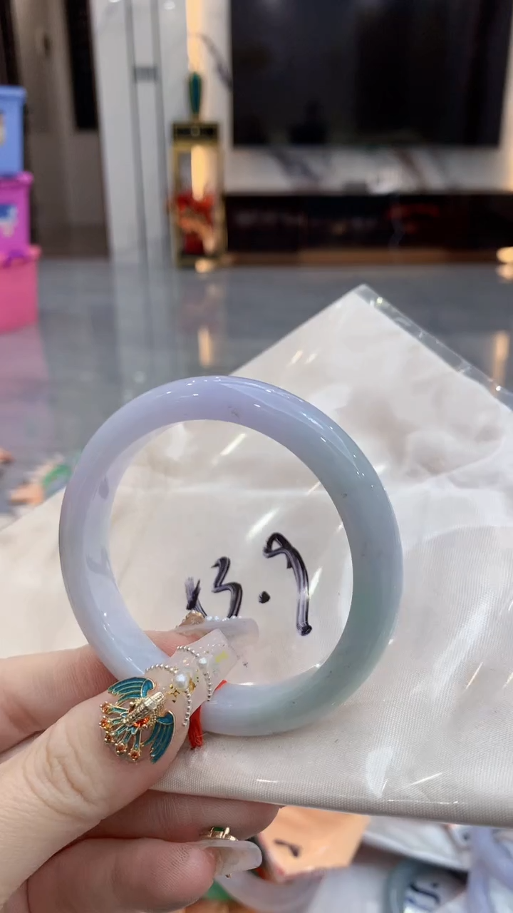 【闪购商品】翡翠手镯未镶嵌0246768059