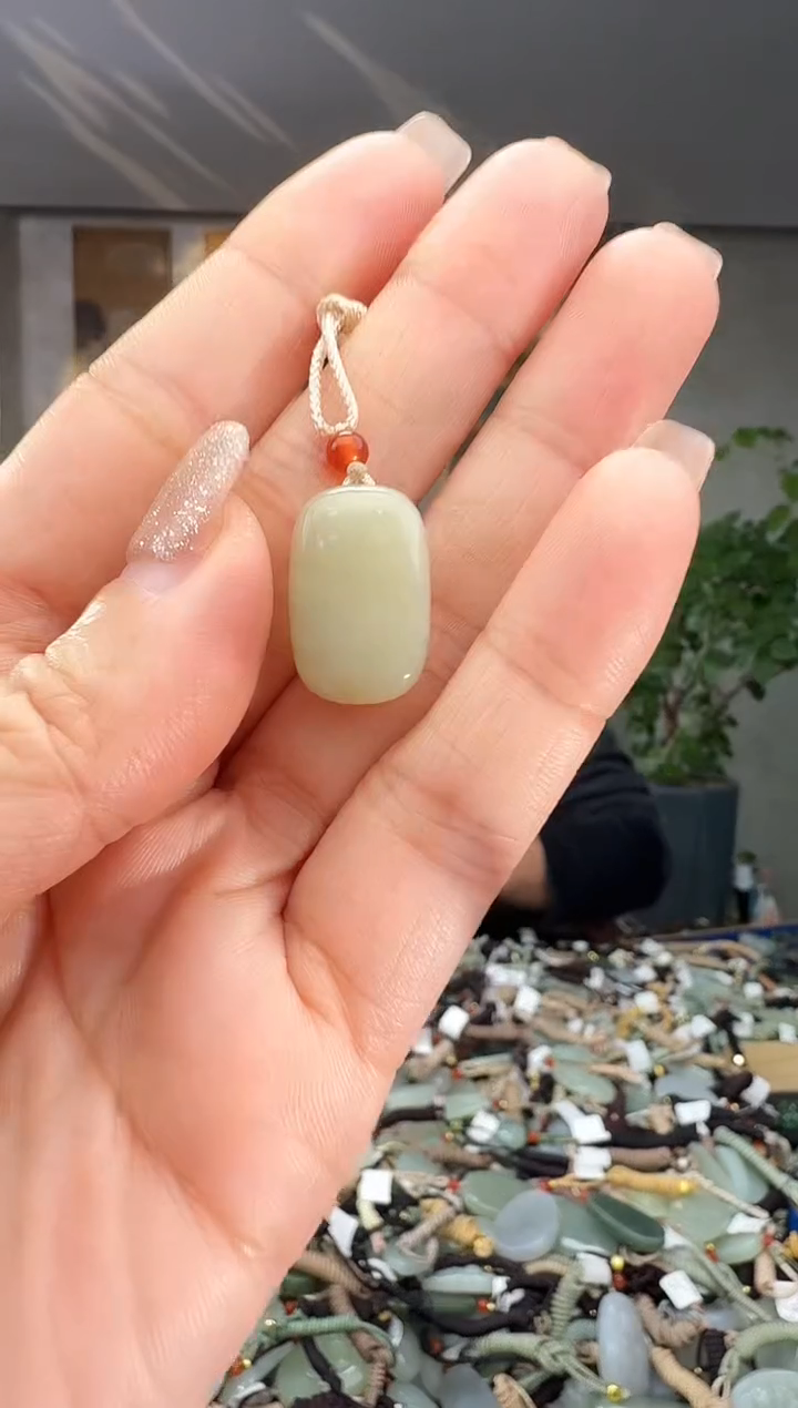 颈饰未镶嵌和田玉拍一发一多样性发货