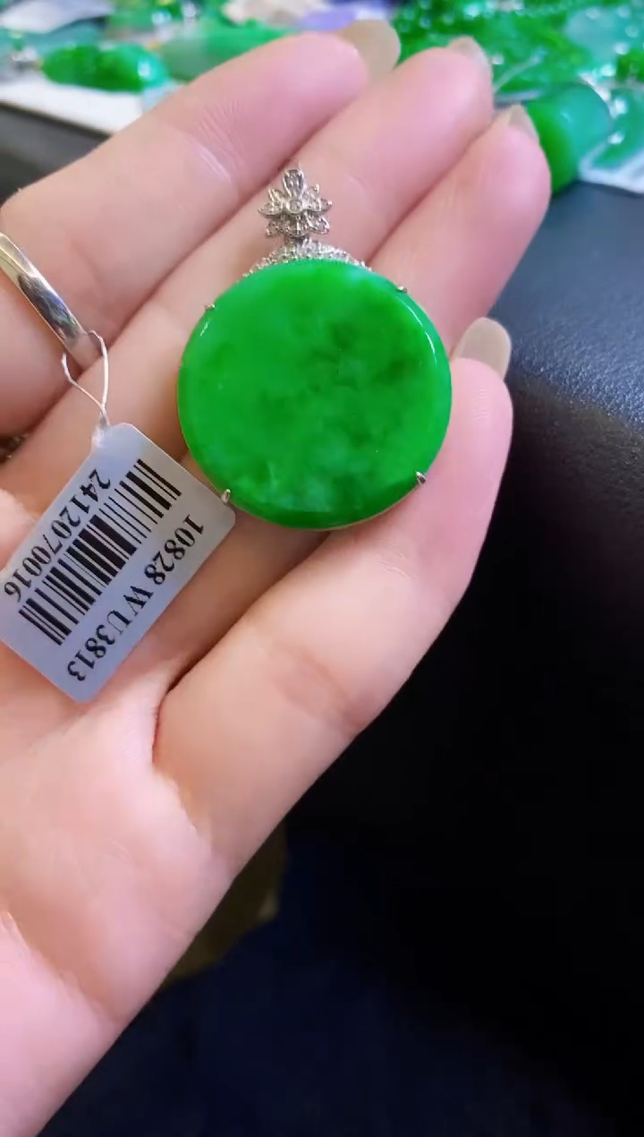 【闪购商品】定制翡翠18K金镶嵌圆牌