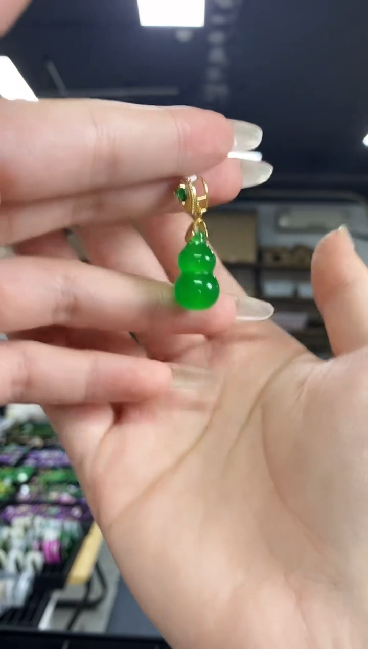 翡翠未镶嵌颈饰闪购链接     多样性发其一颜色微差