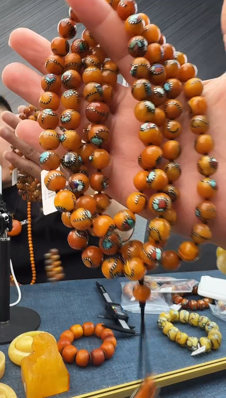 蜜蜡未镶嵌珠宝奇石假一罚十 95 ，10多样性发其一