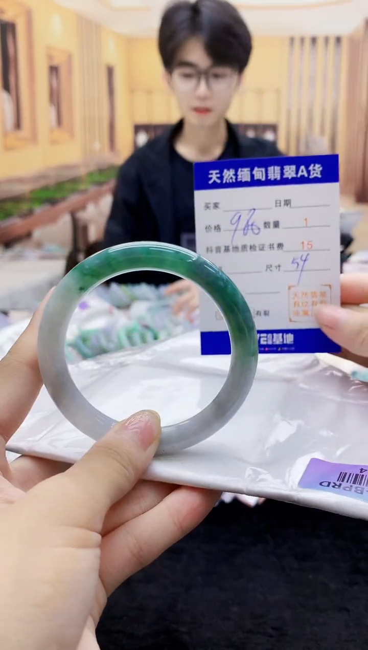 【闪购商品】翡翠手镯未镶嵌     H52-4