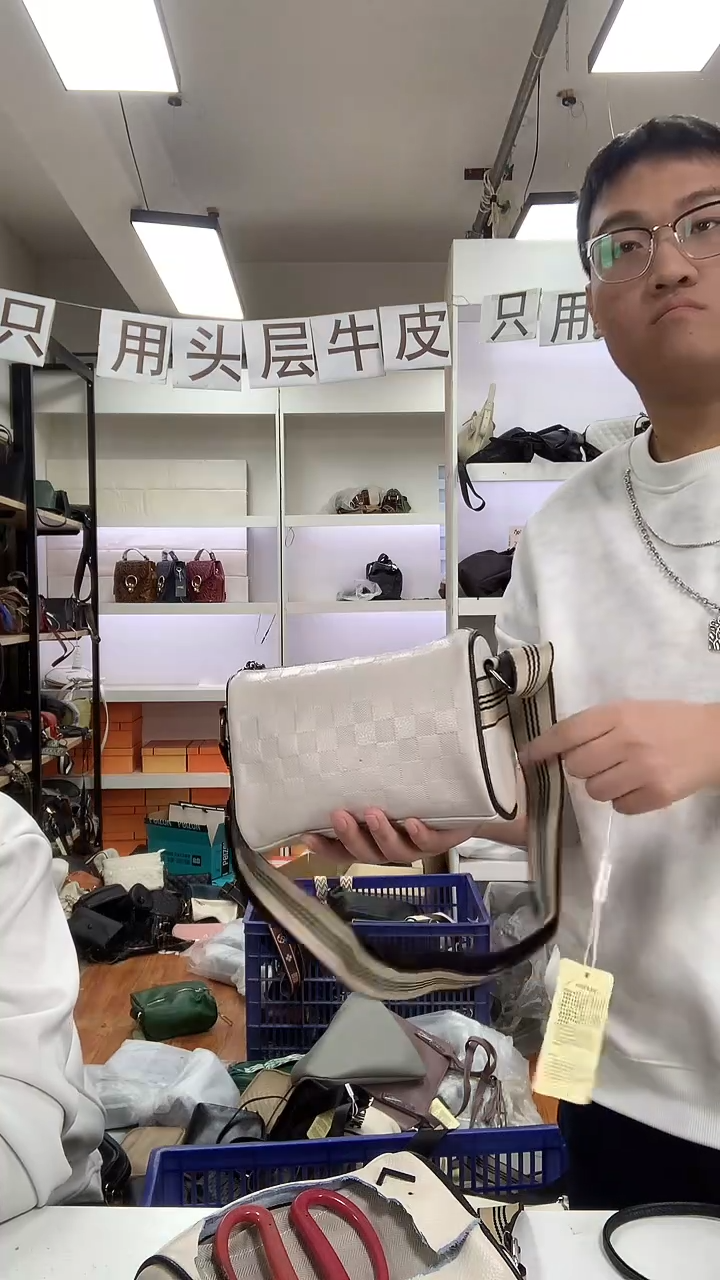 头层牛皮清货微瑕 00180