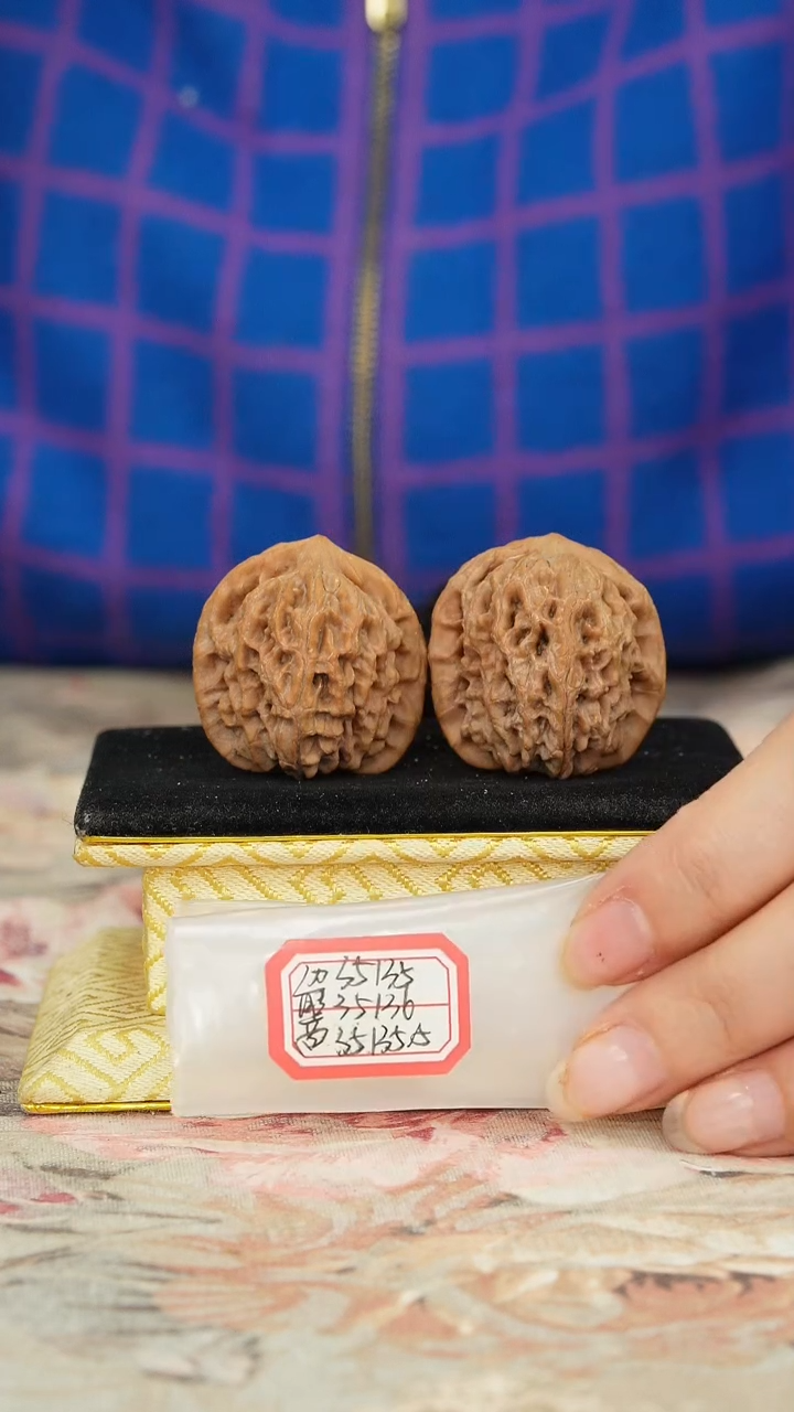 【闪购商品】文玩核桃把件非嫁接马老四