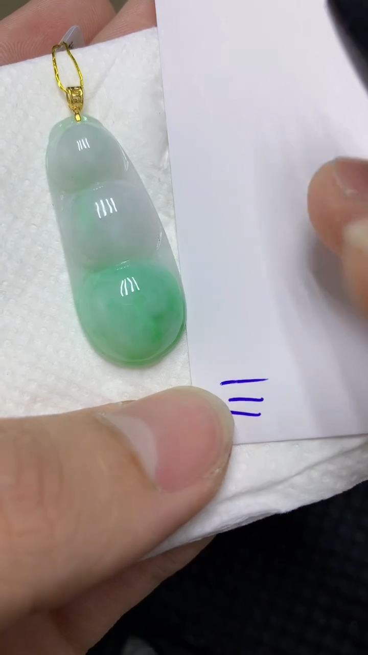 颈饰18K金镶嵌翡翠缅甸A货翡翠
