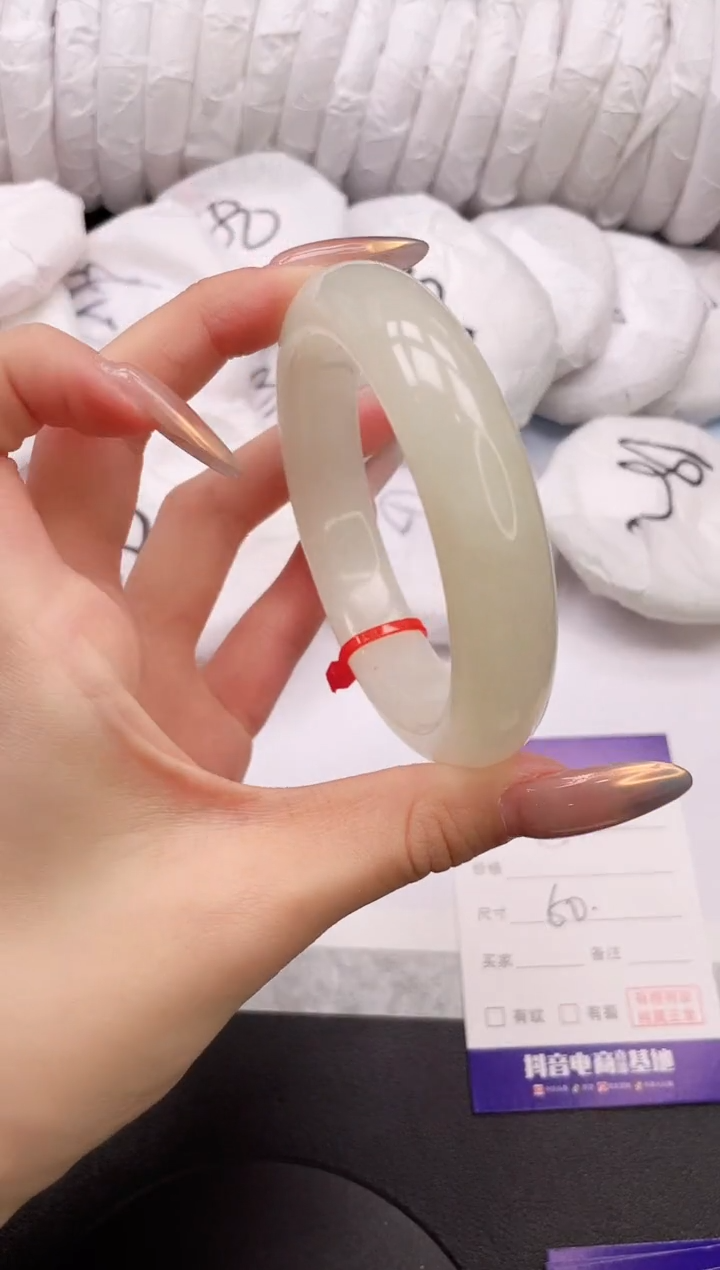 【闪购商品】和田玉手镯未镶嵌31K542-60