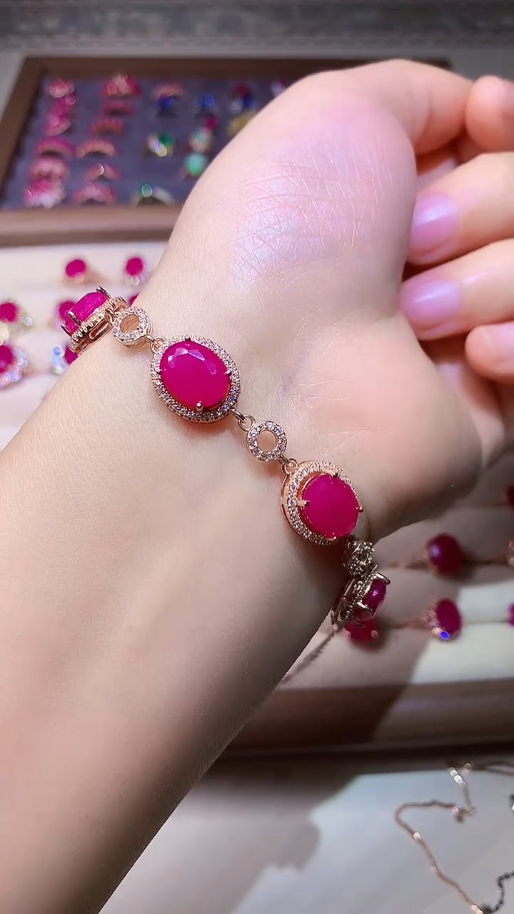 【闪购商品】红宝石手链银S925镶嵌000