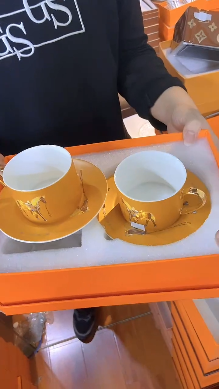 【闪购商品】鸿辉家品牌瓷器，京东包邮！