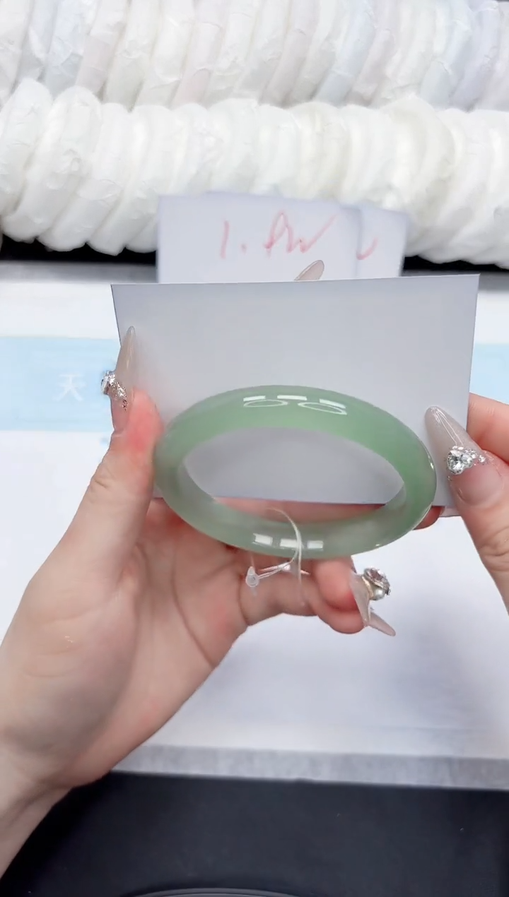 石英质玉手镯未镶嵌210-58