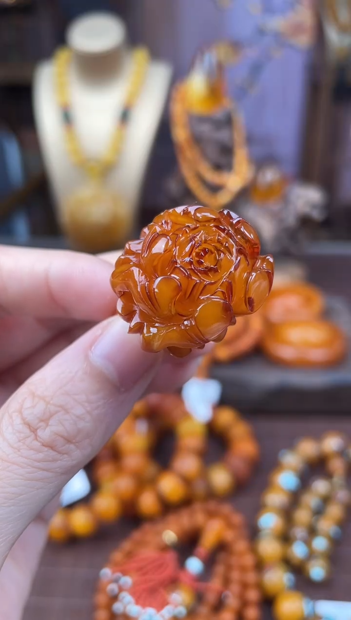 裸石琥珀未镶嵌多样性发货1，假一赔4