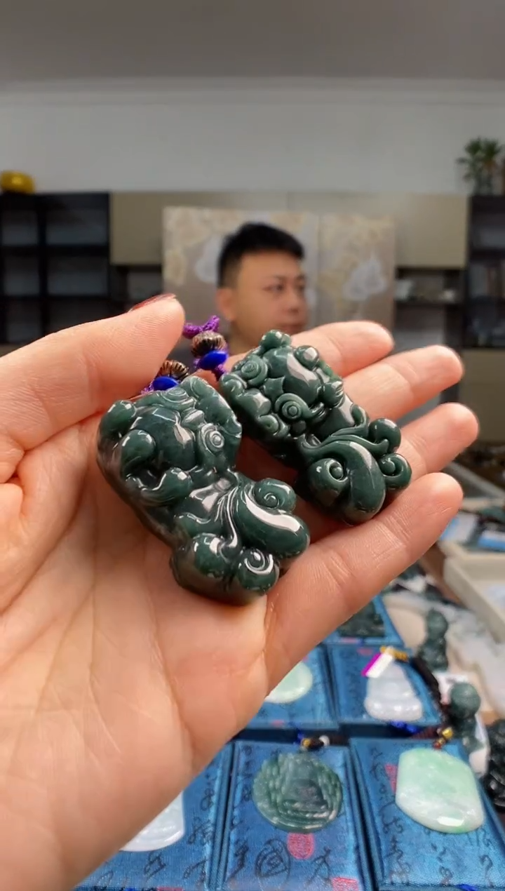 颈饰未镶嵌翡翠多样性发其一