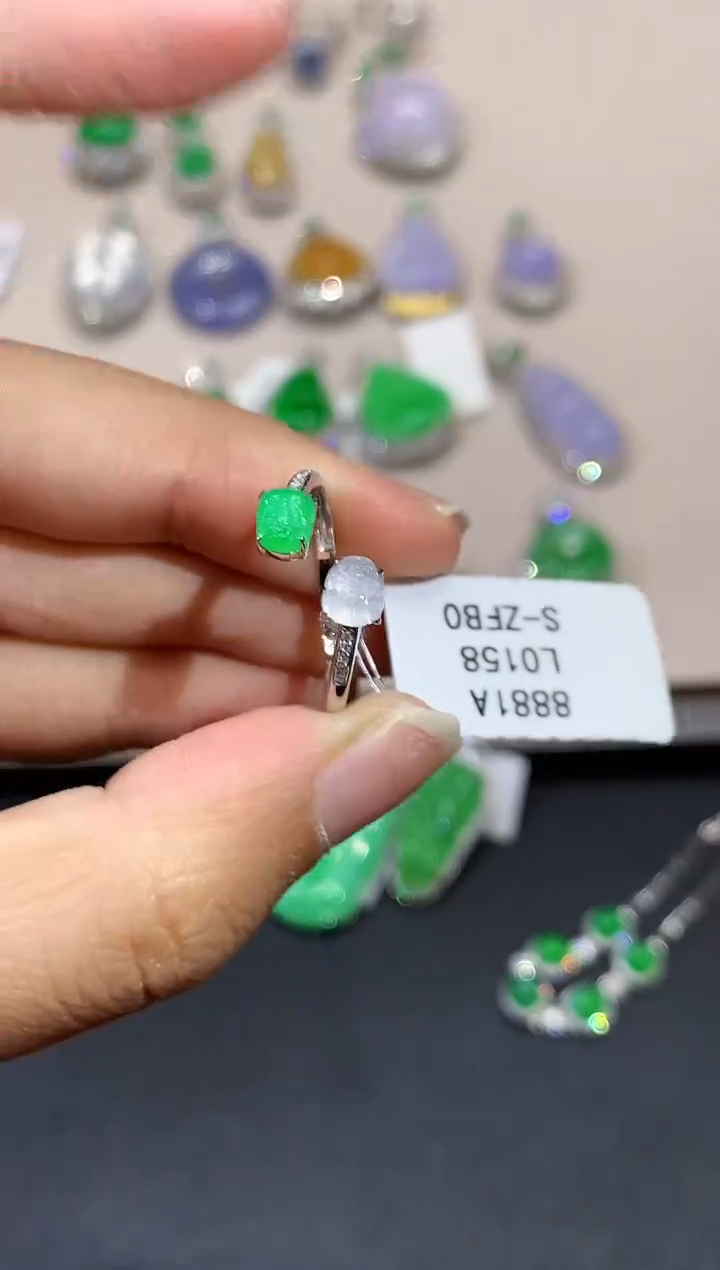 翡翠戒指18K金镶嵌L0158多样性发其一