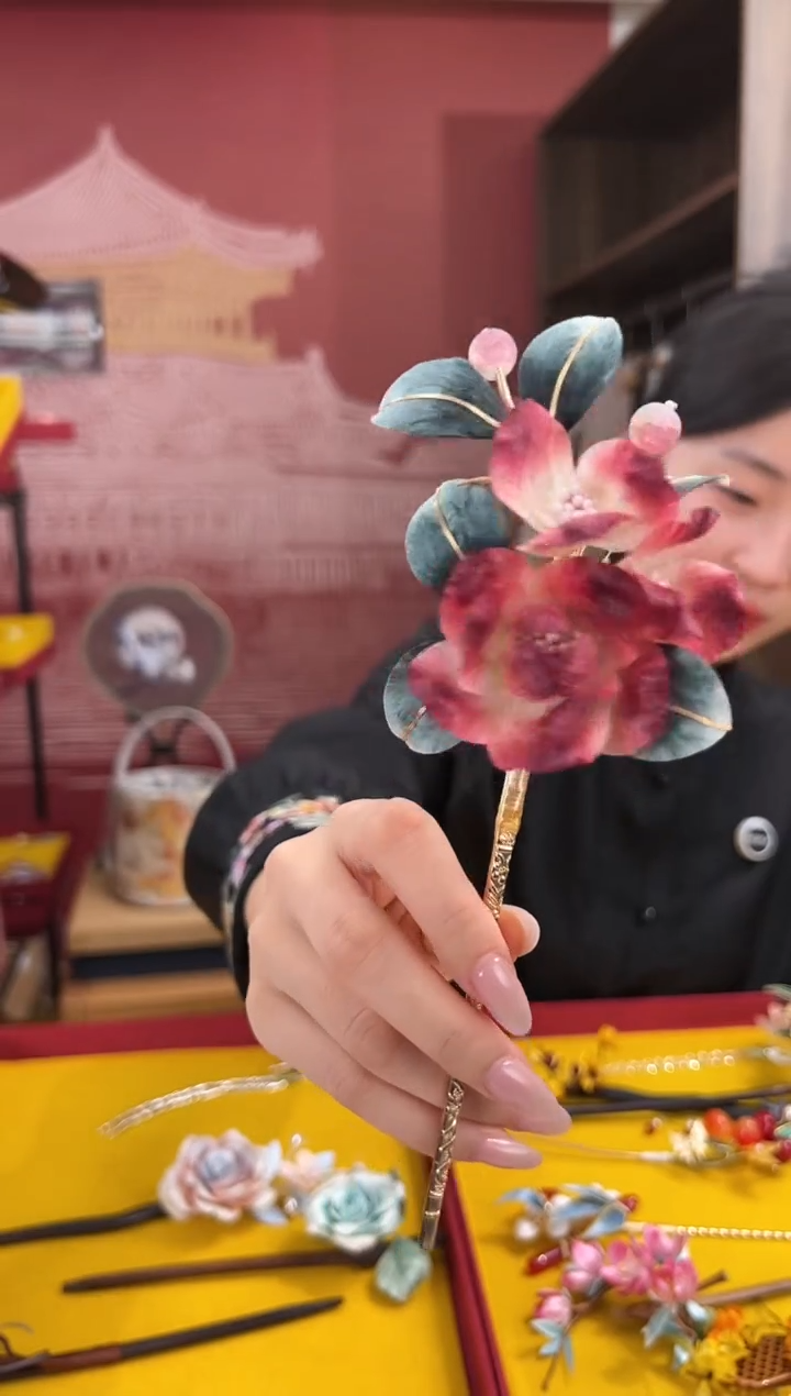 【闪购商品】刺绣非遗绒花（发饰）