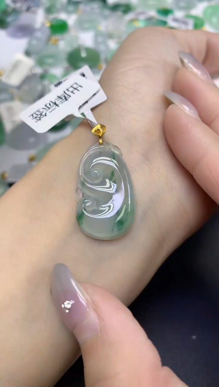 颈饰18K金镶嵌翡翠天然缅甸翡翠A货百元以上9元证书费自理