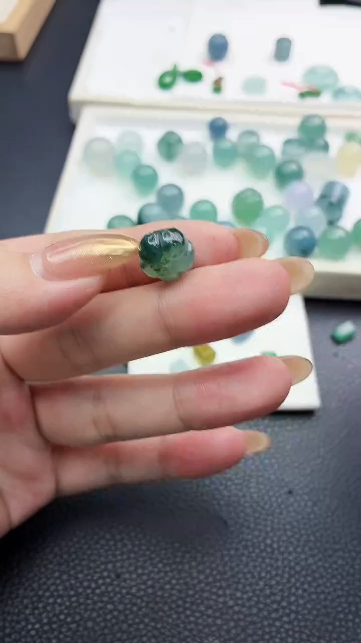 未镶嵌定制翡翠饭***了珠子