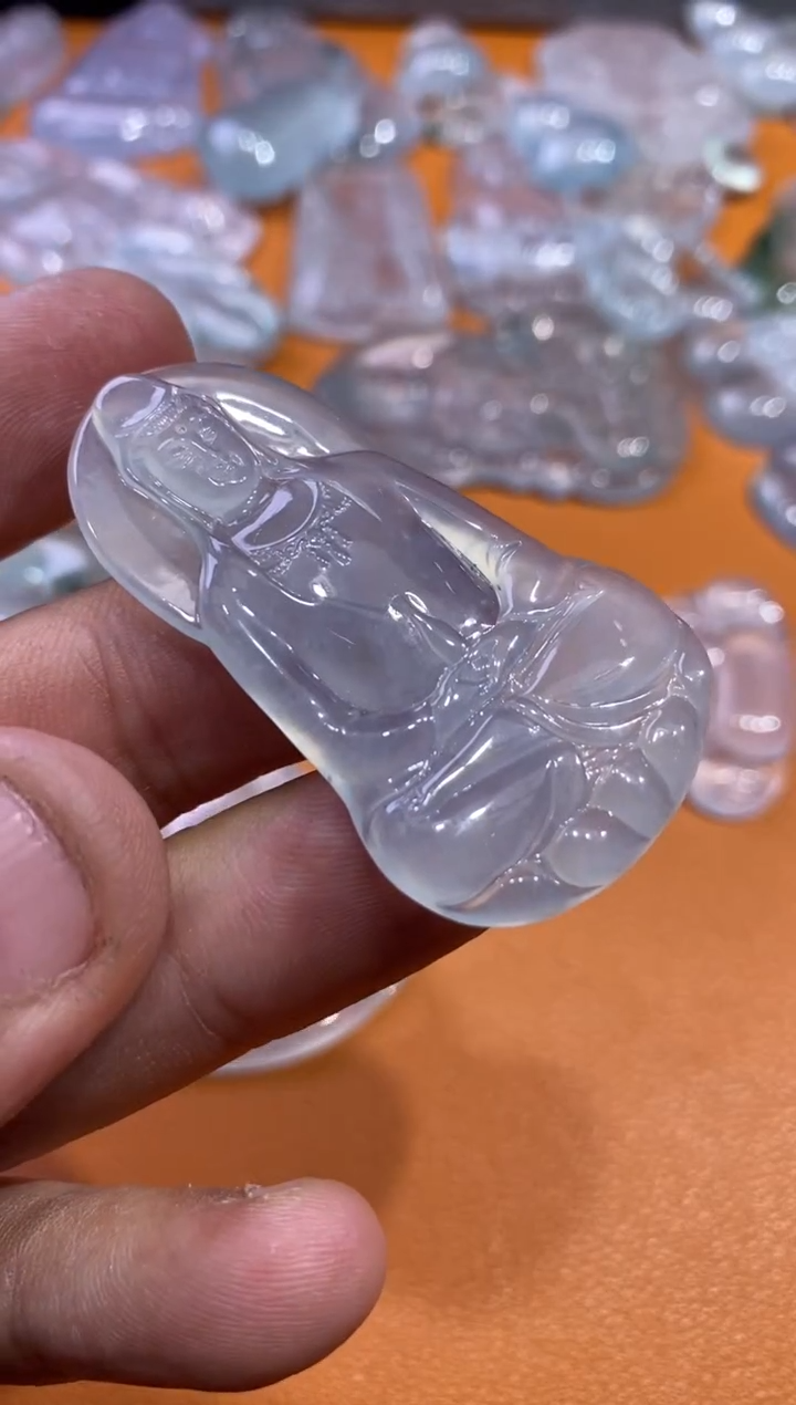 【闪购商品】翡翠颈饰未镶嵌观音5800