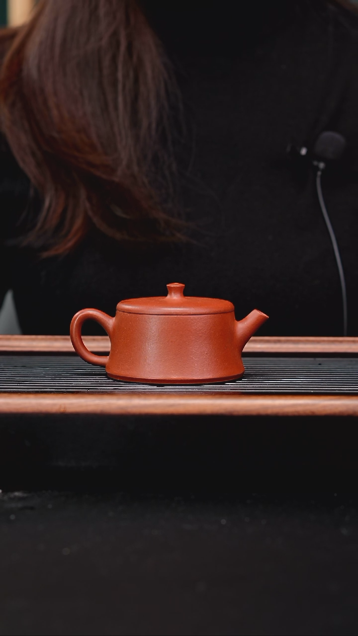 茶壶紫砂红皮龙云柱140