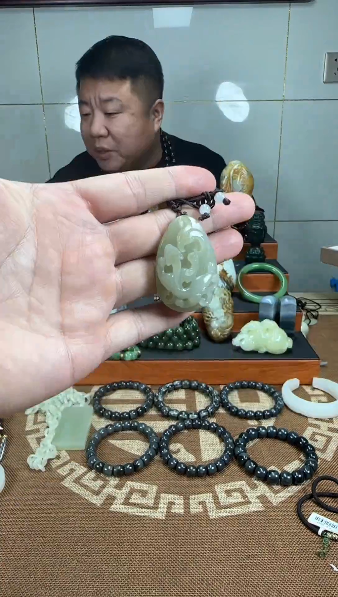 颈饰未镶嵌和田玉和田玉神龙护主