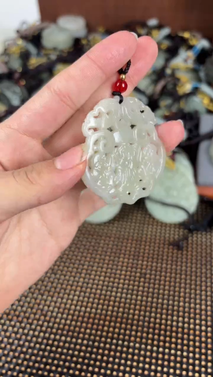 【闪购商品】和田玉颈饰未镶嵌1