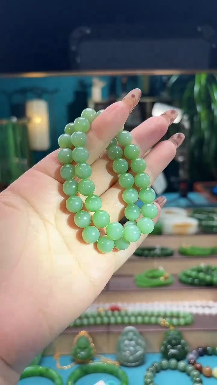 【闪购商品】和田玉手串未镶嵌卡10猫眼