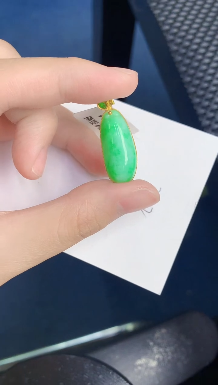 【闪购商品】翡翠颈饰18K金镶嵌000000000