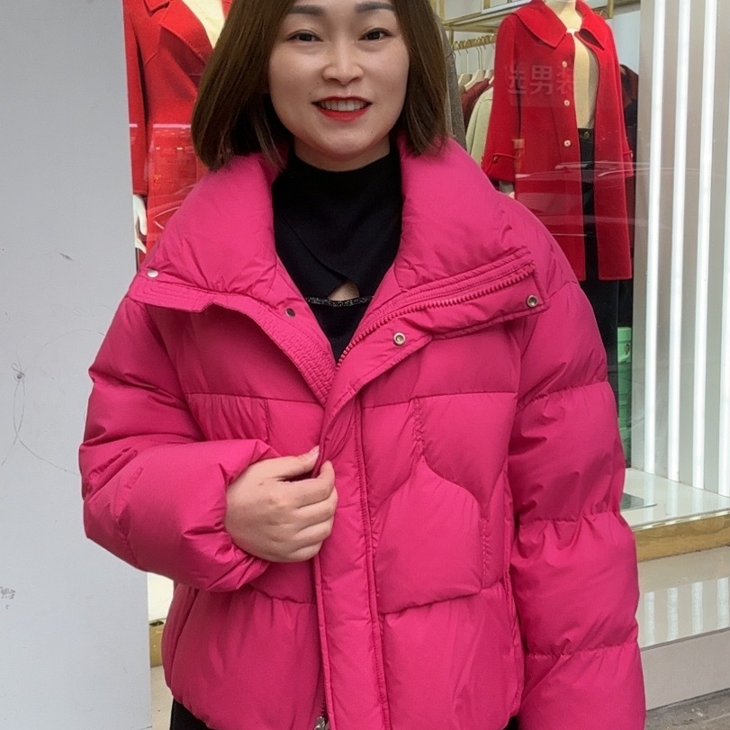 2025冬季新款时尚斜插包短款翻领羽绒服