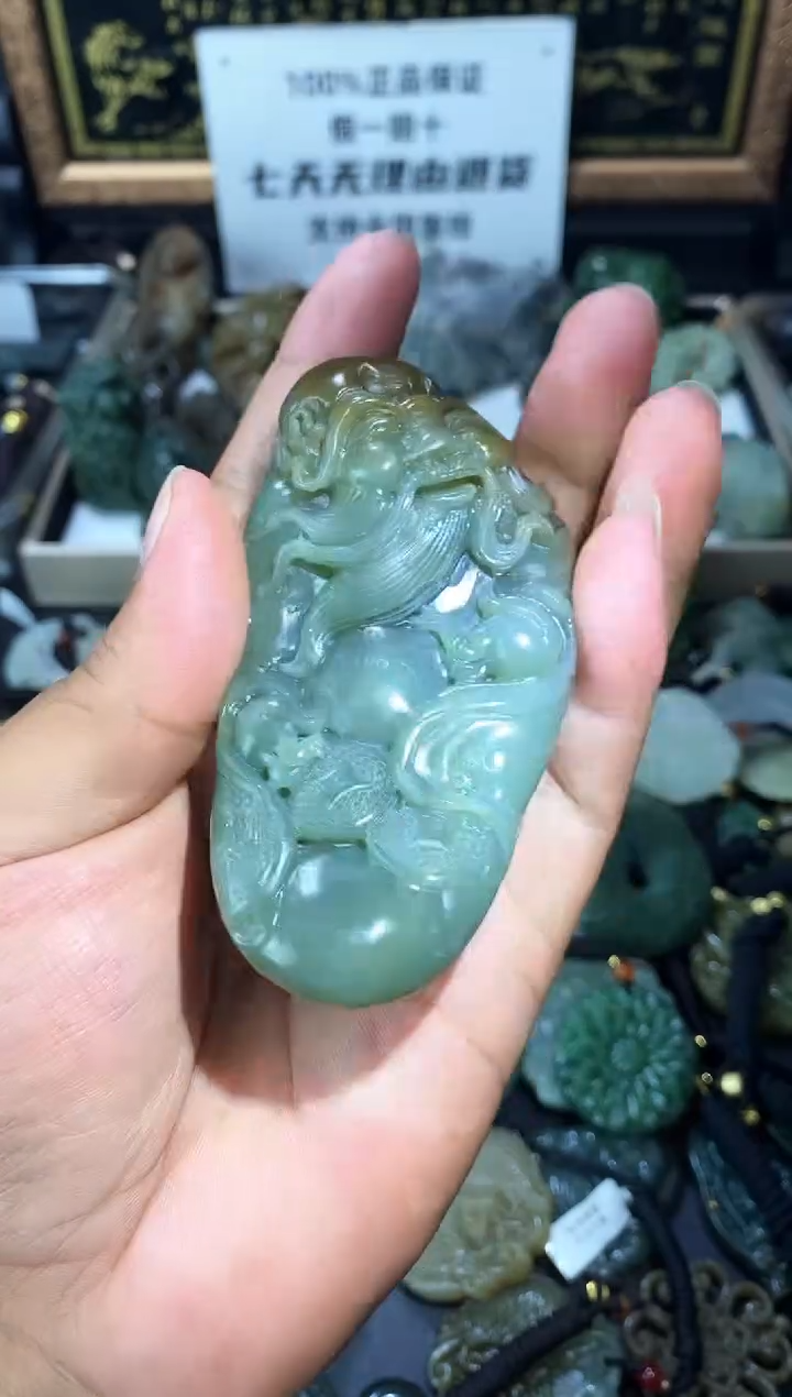 颈饰未镶嵌和田玉1