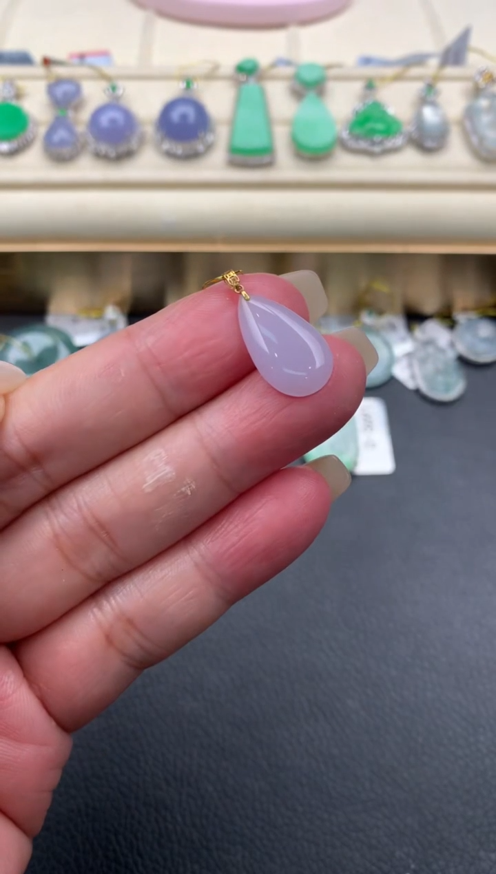 【闪购商品】翡翠颈饰18K金镶嵌W16        