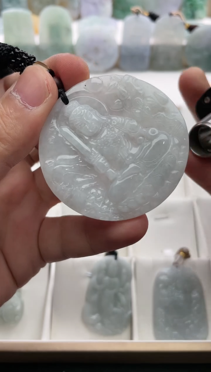 【闪购商品】翡翠颈饰未镶嵌..../3/7/ 131