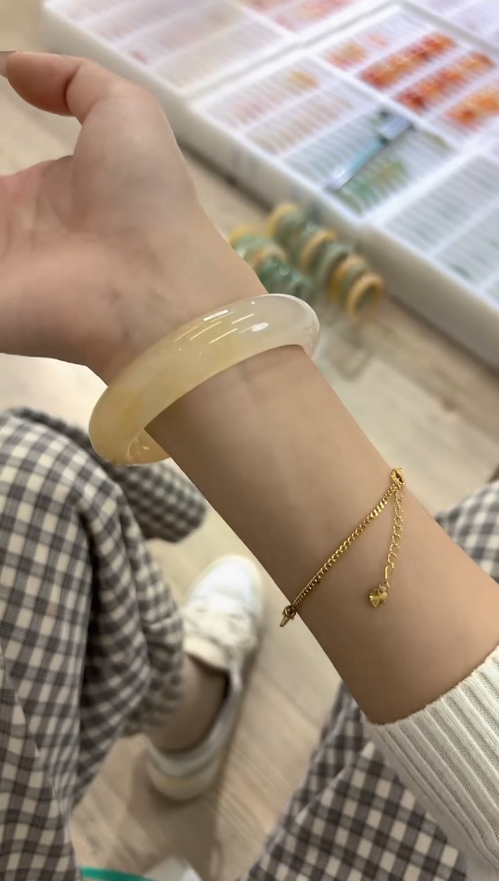 未镶嵌手镯石英质玉98-57HU