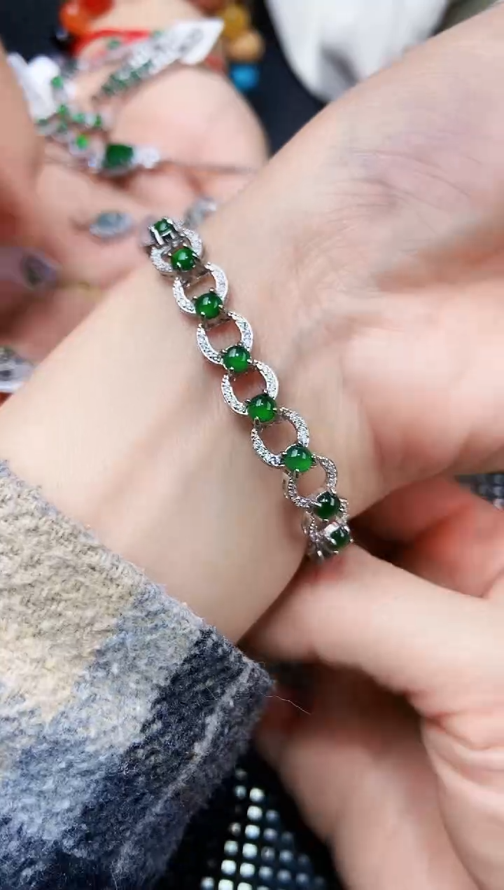 【闪购商品】翡翠手链未镶嵌11111111111